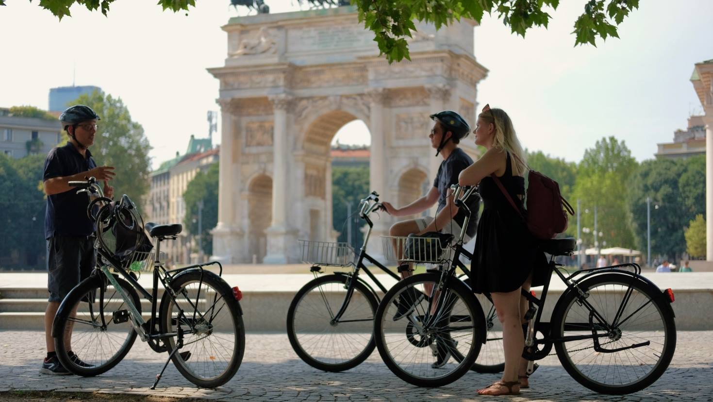 Milan City Tour Private Bike Tour Milano Arco della Pace